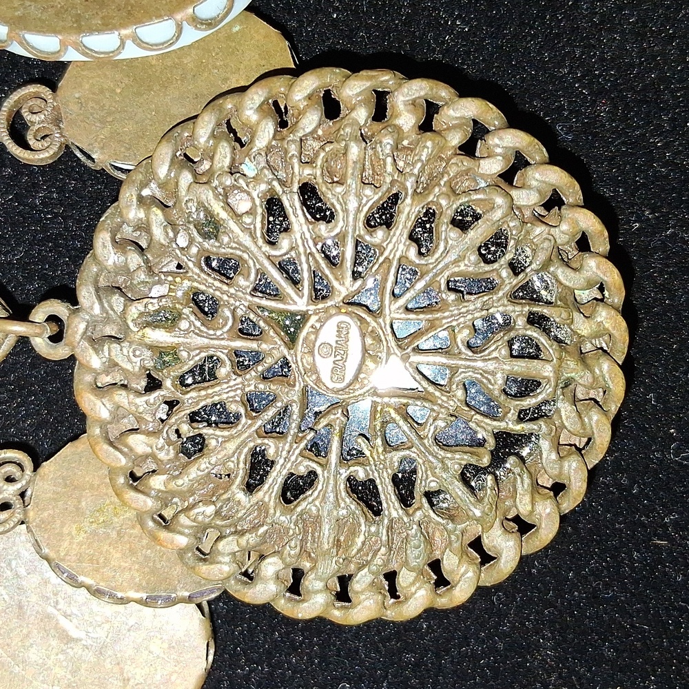 R. J Graziano Necklace Cameo Charm Necklace - Picture 5 of 7